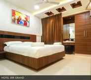 Bedroom 2 Hotel SRR Grand