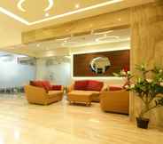 Lobby 3 Hotel SRR Grand