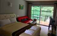 Kamar Tidur 7 River Hill Side Resort