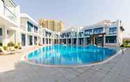 สระว่ายน้ำ 7 Yanjoon Holiday Homes - Palma Residence