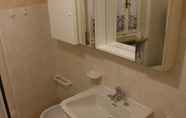 In-room Bathroom 6 Villa Ghiandare