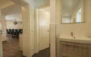 Toilet Kamar 7 Chalet Wallner by Alpentravel