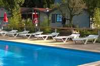 Swimming Pool Camping du Lac