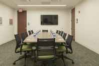 Functional Hall Fairfield Inn & Suites by Marriott Philadelphia Valley Forge/Great Valley