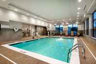 Swimming Pool Hampton Inn Baltimore Bayview Campus