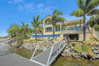 Exterior 4 Lakehouse Family Oasis