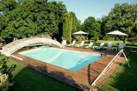 Swimming Pool Le Chatenet