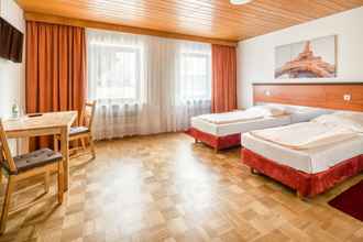 Kamar Tidur 4 Hotel Bettstadl - Landshut