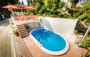 Swimming Pool 4 Guest House Villa Nina