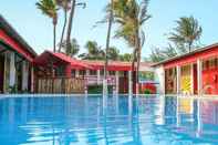 สระว่ายน้ำ Ilha Praia Hotel