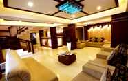 Lobby 5 Prayana Hotels