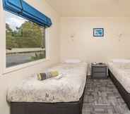 Bedroom 6 Riverside Lodge Paihia