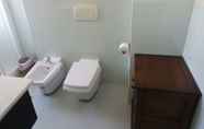 In-room Bathroom 4 C7 - 3 Bed Luxury Penthause by DreamAlgarve