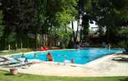 Swimming Pool 3 B&B Villa Maria