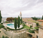 Swimming Pool 2 Castello delle Serre