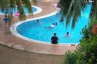 Kolam Renang Rose Condo Cocobay Beach Resort