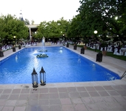 Swimming Pool 4 Hotel Castillo De Montemayor