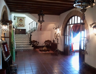 Lobby 2 Hotel Castillo De Montemayor