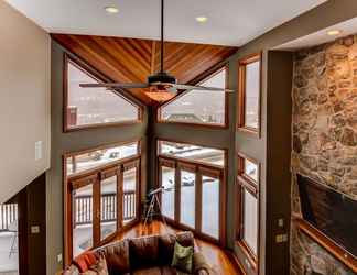 Lobby 2 Bretton Woods Mountainside Townhomes by Bretton Woods Vacations