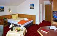 Bedroom 2 Hotel Tyrol