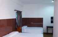 Kamar Tidur 6 Flyk Hotel