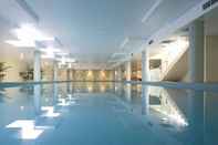 Swimming Pool The Apartment Service BUCHN