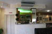 Bar, Cafe and Lounge Hotel Nanda