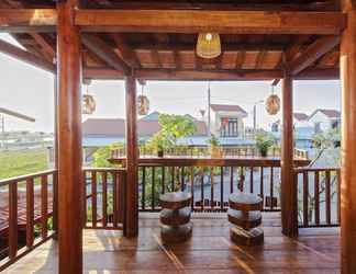 Lobby 2 Wooden Lodge Homestay