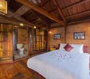 Bedroom 7 Wooden Lodge Homestay