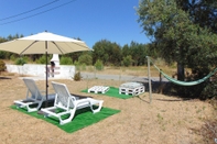 Swimming Pool Villa Gonçalo