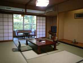 Bedroom 4 Yokotei