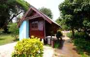 Luar Bangunan 3 Baanpakrimklong Sukhamon Homestay & Resort