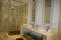 In-room Bathroom Villa Pantai Lovina