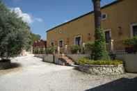 Bangunan Agriturismo Borgo degli Ulivi