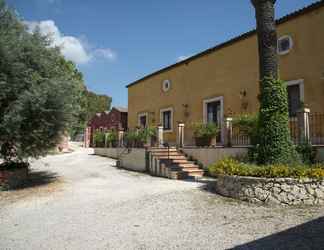 Luar Bangunan 2 Agriturismo Borgo degli Ulivi