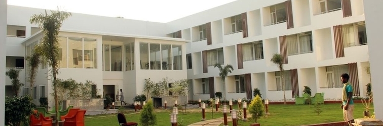 Exterior Saaral Resorts