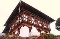 Exterior Thegchen Phodrang Lodge