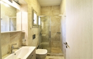 Toilet Kamar 5 Sifanto Mare Apartments