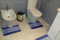 Toilet Kamar Marina Beach  Private Pool&Beach