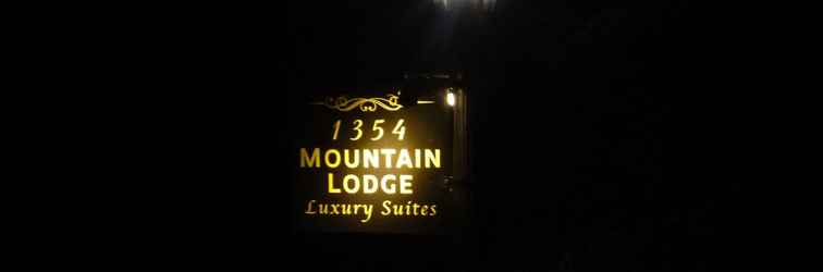 Exterior Mountain Lodge