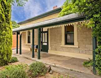 Exterior 2 Pembury Cottage