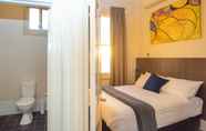 Kamar Tidur 3 The Mile End Hotel