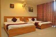 Kamar Tidur Sunrise Hotel - Hostel