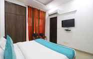 Phòng ngủ 3 Hotels Petals Inn