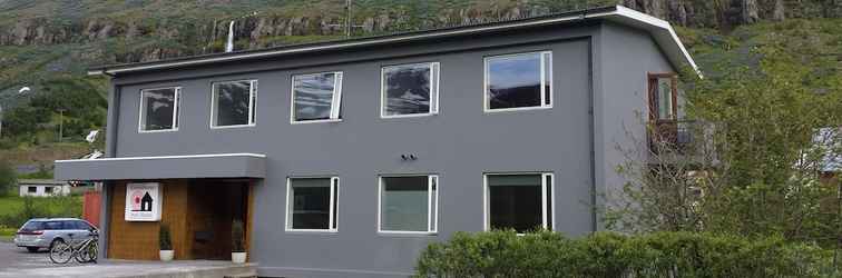 ภายนอกอาคาร Seyðisfjörður Guesthouse