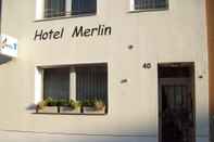 Bangunan Hotel Merlin