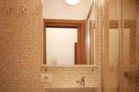 Phòng tắm bên trong B&B La Rocca