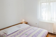 Kamar Tidur Apartments Antonieta 1209