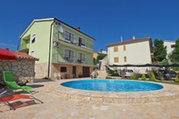 Swimming Pool Apartments Ivanka 1056