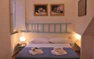 Bedroom 4 Hotel Villa Pimpina